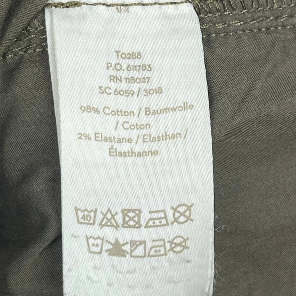 Boden olive cotton elastane straight leg cropped pants, US 12 long.